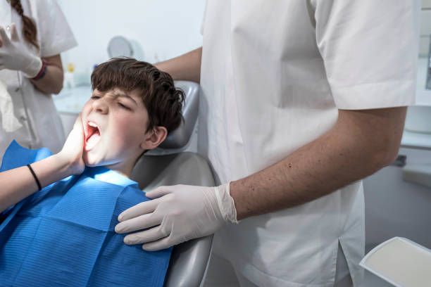 Best Pediatric Emergency Dentist in Holiday Shores, IL